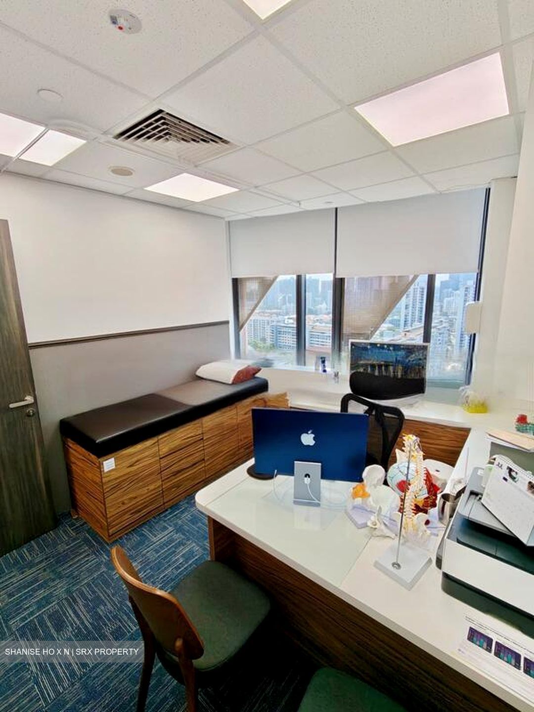 Connexion (D8), Office #480948141